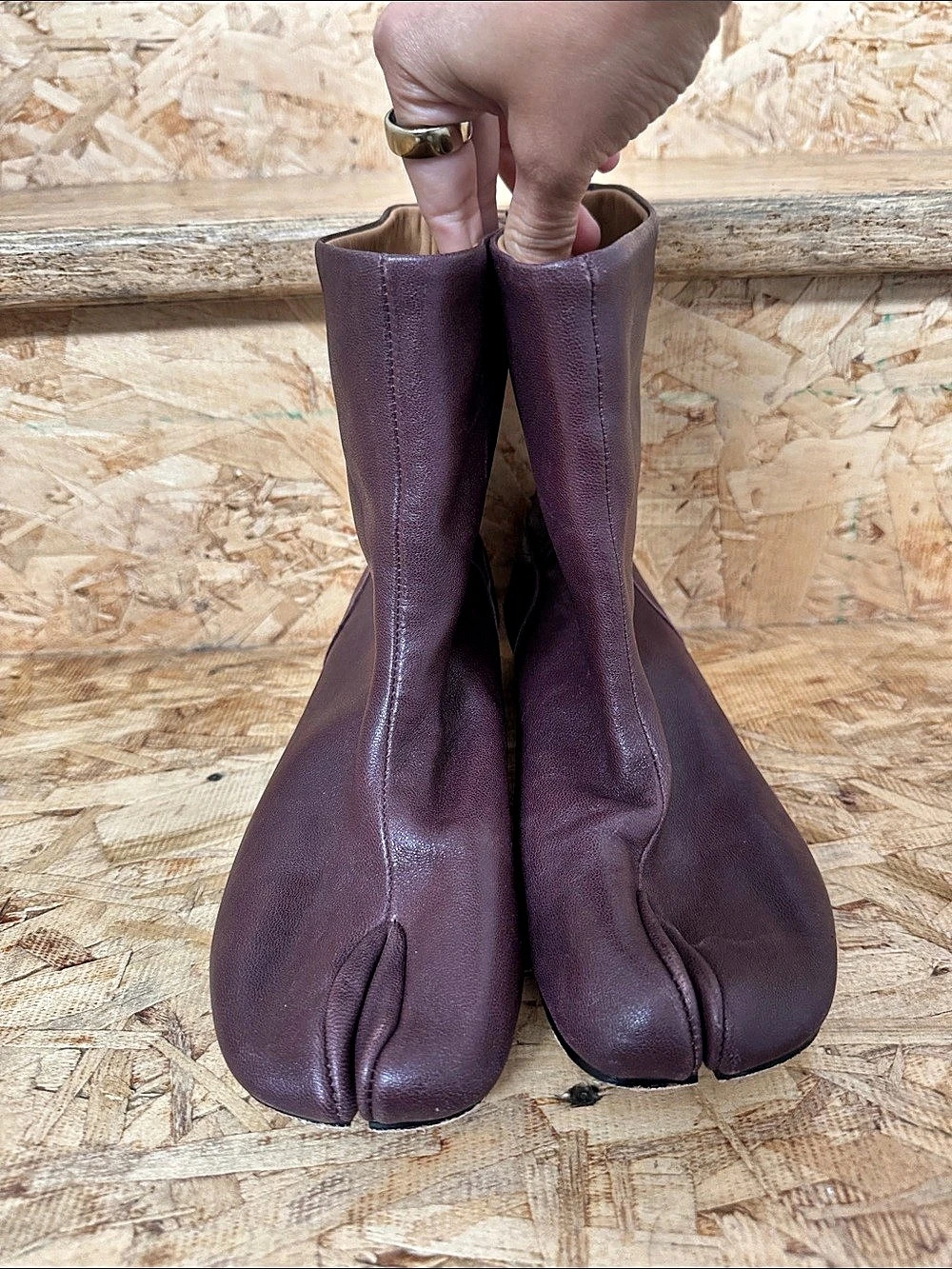 Tabi Ankle Boots Burgundy EU 39